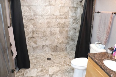 Check out this Fabulous 4 Bedroom 3 Full Bath Home on the edge - photo 22