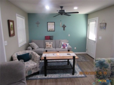 Newly remodeled 4-Bed, 2-bath. Main floor 1-bed with cooks dream