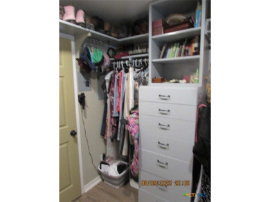 Newly remodeled 4-Bed, 2-bath. Main floor 1-bed with cooks dream