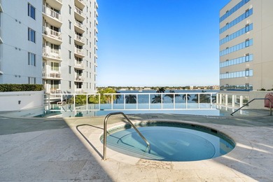 Fully renovated 11th-floor 2BR/2BA condo with stunning southeast - photo 38