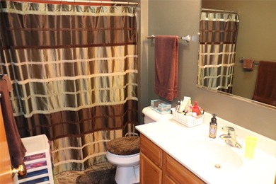 Check out this Fabulous 4 Bedroom 3 Full Bath Home on the edge - photo 39