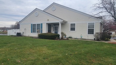 (private lake, pond, creek) Townhome/Townhouse For Sale in Dekalb Illinois