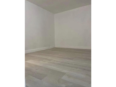 New renovated, bright, open and airy 3BED/1BATH home. Home - photo 5
