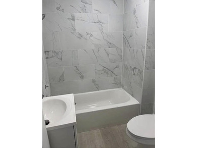 New renovated, bright, open and airy 3BED/1BATH home. Home - photo 6