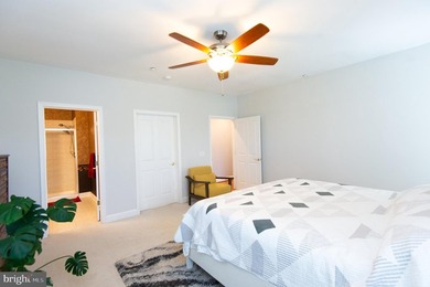 Welcome to Penthouse #302 at Oakley Beach, one of Cambridge's - photo 22