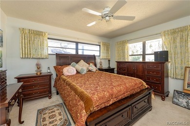 Spacious and full of character, this 2,600 sq. ft. mid-century - photo 30