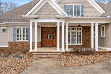 Mountain Retreat - Nestled upon 3.75 acres of wooded privacy - photo 4