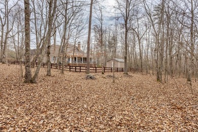 Mountain Retreat - Nestled upon 3.75 acres of wooded privacy - photo 10
