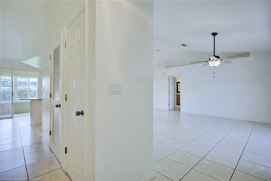 Welcome home to this well-maintained 2 bedroom, 2 bathroom - photo 7
