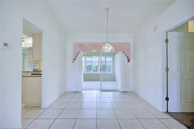 Welcome home to this well-maintained 2 bedroom, 2 bathroom - photo 8