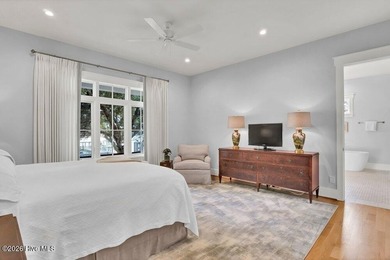 Meticulously maintained and truly like new, this custom - photo 20