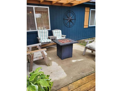 Enjoy the best of the Maine coast from this charming 3-bedroom - photo 25