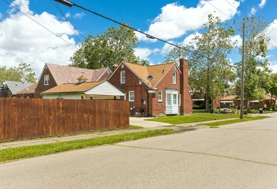 Welcome to this updated 4 bedroom 2 bath home. The beauty - photo 33