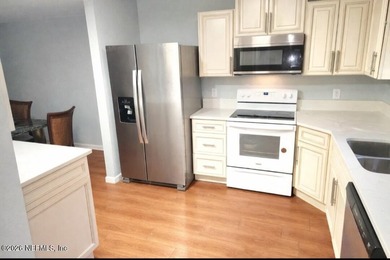 Come see this beautiful condominium that is in a desirable - photo 6