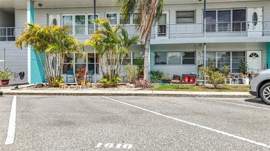 WOW- Ground floor living! Welcome to this meticulously turnkey - photo 37