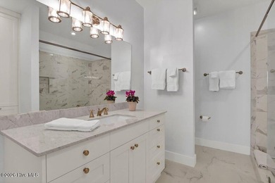Meticulously maintained and truly like new, this custom - photo 38