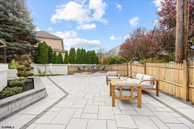 SPECTACULAR, DREAM HOME WITH SPECIAL, ONE-OF-A-KIND BACKYARD & - photo 52
