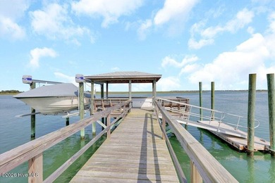 Meticulously maintained and truly like new, this custom - photo 54