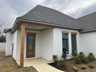 Briar Lake  Home For Sale in Starkville Mississippi