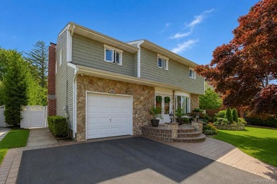 Beautiful Baldwin Harbor Residence, Make it home! This property - photo 1