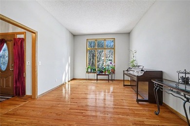 Beautiful Open-Concept Home on a Private 0.71 Acre Wooded Lot! - photo 4