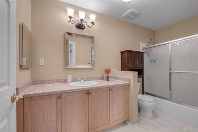 Experience effortless luxury and easy living in this - photo 16