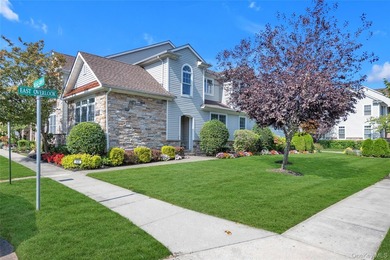 Experience effortless luxury and easy living in this - photo 17