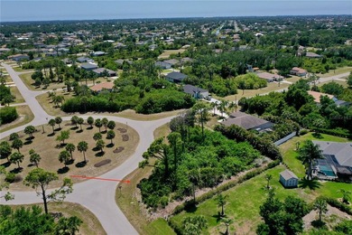 Nestled on a quiet one-way circle within the impeccably - photo 5
