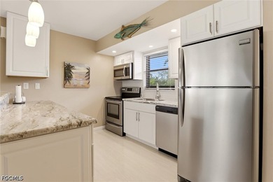 Welcome to Anglers Cove, one of Marco Island's most sought-after - photo 7