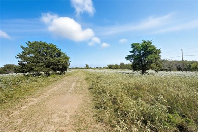 A property of this scale, beauty, and exclusivity rarely reaches - photo 27