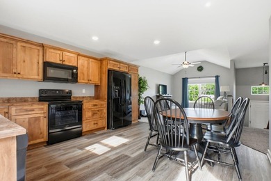 Built in 2022 and beautifully maintained, this 3-bedroom, 2-bath - photo 9