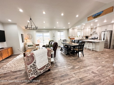 (private lake, pond, creek) Home For Sale in Pinedale Wyoming