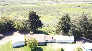 Rogue River Home For Sale in Gold Beach Oregon