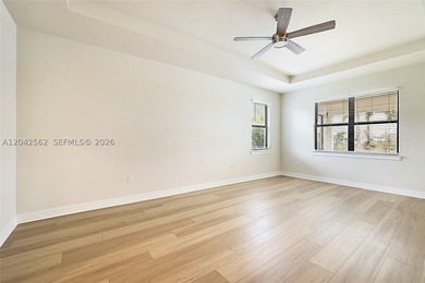 EXTRAORDINARY VALUE IN ANCIENT TREE - THE ONLY POOL HOME - photo 13