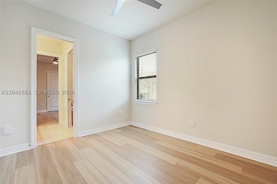 EXTRAORDINARY VALUE IN ANCIENT TREE - THE ONLY POOL HOME - photo 25