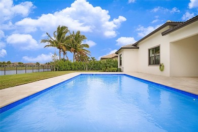 EXTRAORDINARY VALUE IN ANCIENT TREE - THE ONLY POOL HOME - photo 31