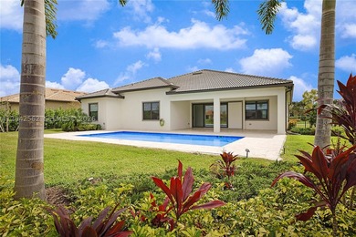EXTRAORDINARY VALUE IN ANCIENT TREE - THE ONLY POOL HOME - photo 32