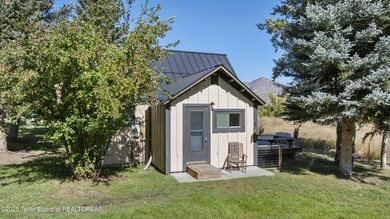 An exceptional 20.29-acre ranchette on the Snake River, offering - photo 38
