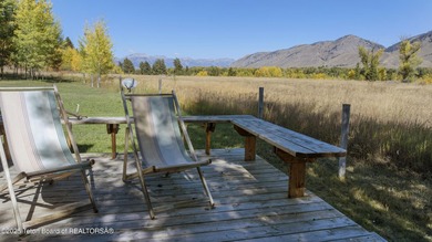 An exceptional 20.29-acre ranchette on the Snake River, offering - photo 43