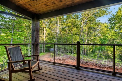 TOTAL LUXURY EXPERIENCE! Fully custom, turnkey cabin featuring 3 - photo 47