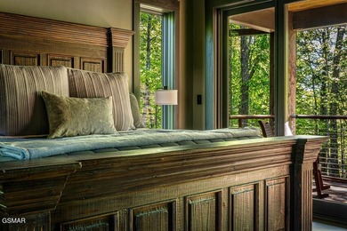TOTAL LUXURY EXPERIENCE! Fully custom, turnkey cabin featuring 3 - photo 50