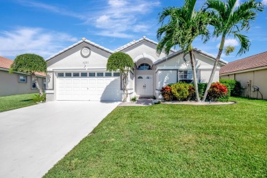 Lakes at Aberdeen Golf & Country Club Home For Sale in Boynton Beach Florida