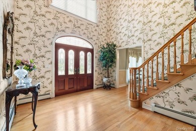 Welcome home to 6 Briana Court, a beautifully maintained - photo 5