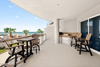THIS LEADING LUXURY COASTAL CONDOMINIUM ESTATE UNVEILS A DREAM - photo 10