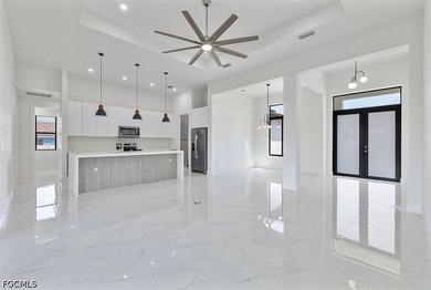 Welcome to your dream home in Cape Coral! This stunning single - photo 4