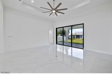 Welcome to your dream home in Cape Coral! This stunning single - photo 8