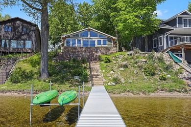 Wake up to panoramic, unlimited views of beautiful Coldwater - photo 1