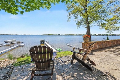 Wake up to panoramic, unlimited views of beautiful Coldwater - photo 3