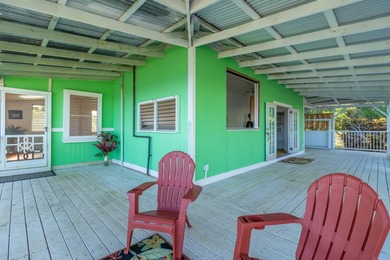 This classic Hawaiian plantation home overlooking Laupahoehoe - photo 8