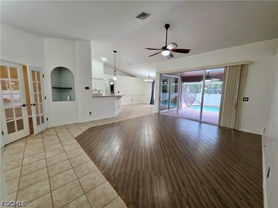 Welcome to this beautifully maintained 3-bedroom plus den - photo 5